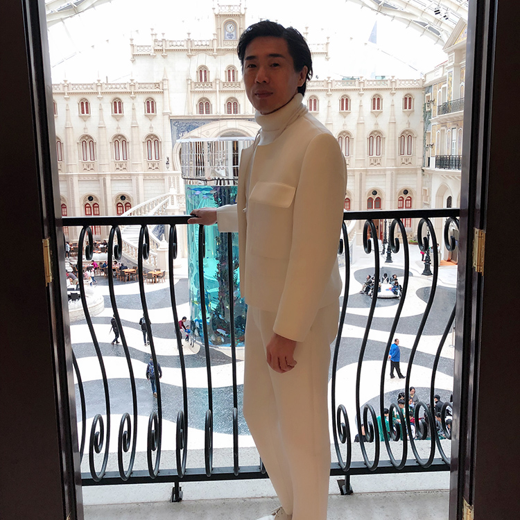 总设计师：倪泽。环球旅行家。